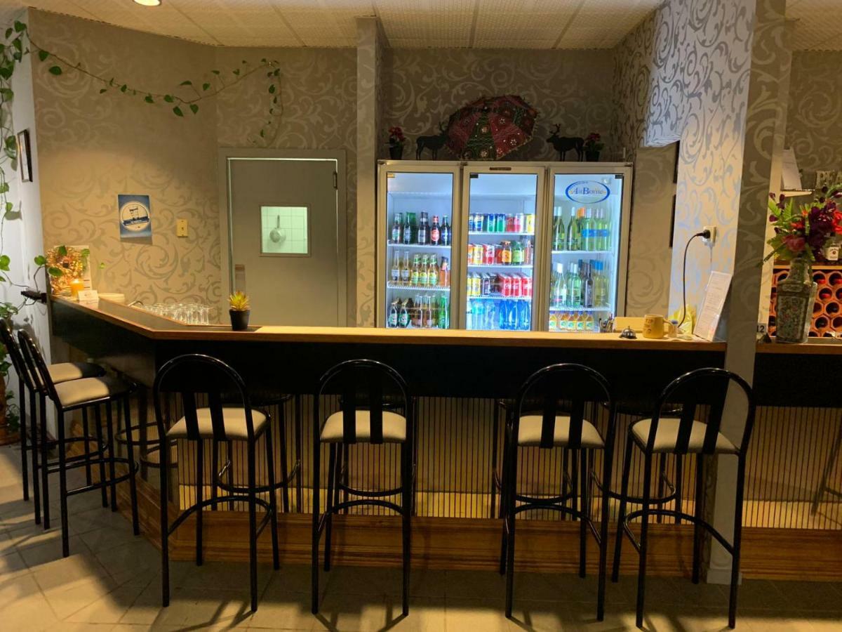 Mountain Creek Motel Bar & Restaurant Mount Beauty Ngoại thất bức ảnh